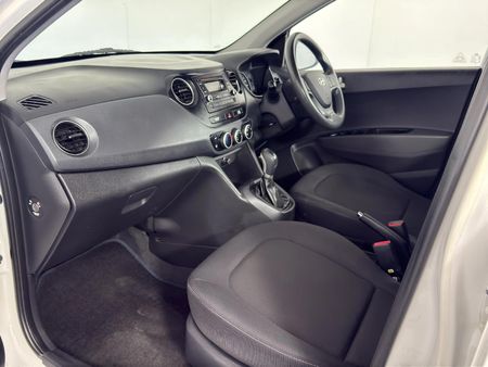 2015-Hyundai-Grand-i10-125-Fluid-Auto_9
