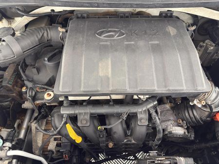 2015-Hyundai-Grand-i10-125-Fluid-Auto_14