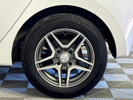 2015-Hyundai-Grand-i10-125-Fluid-Auto_18