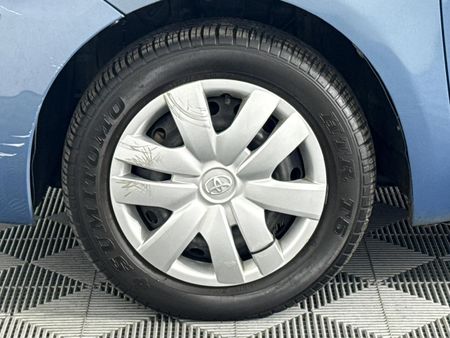 2010-Toyota-Yaris-Zen3-Auto-5-dr_16