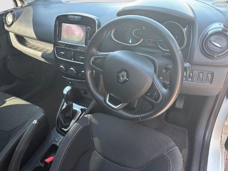 2018-Renault-Clio-IV-12T-Expression-Auto-5-dr-88kW_12