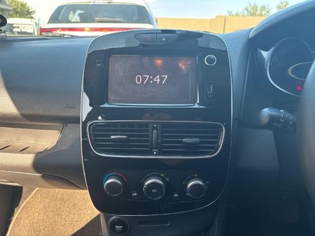 2018-Renault-Clio-IV-12T-Expression-Auto-5-dr-88kW_19