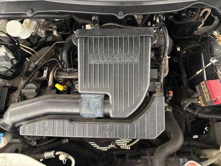 2017-Suzuki-Swift-12-GL-Auto_14