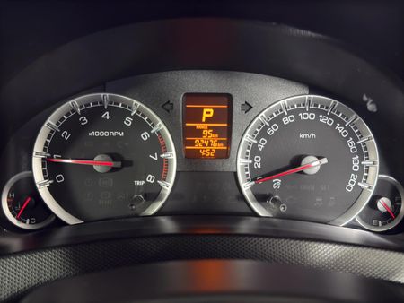 2017-Suzuki-Swift-12-GL-Auto_7