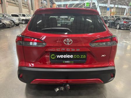 2022-Toyota-Corolla-Cross-18-XS_5