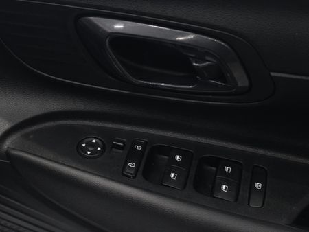 2025-Hyundai-i20-14-Premium-Auto_13