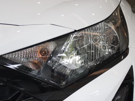 2025-Hyundai-i20-14-Premium-Auto_16