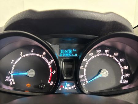 2017-Ford-Fiesta-14-Ambiente-5-dr_7