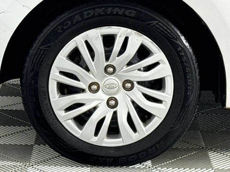 2019-Ford-Figo-15Ti-VCT-Ambiente-5-dr_15
