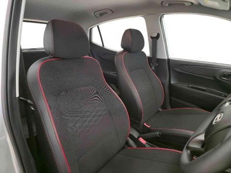 2025-Hyundai-Grand-i10-10-Motion_14