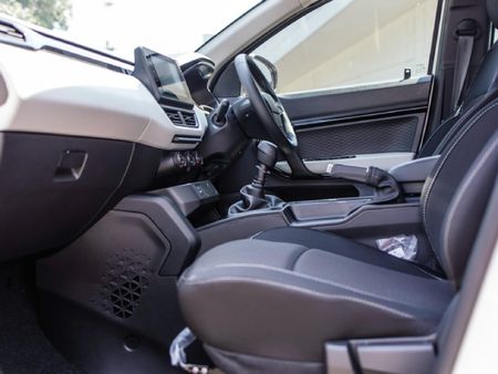 2026-Renault-Kiger-10-Energy-Zen_13