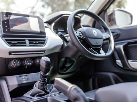 2026-Renault-Kiger-10-Energy-Zen_17