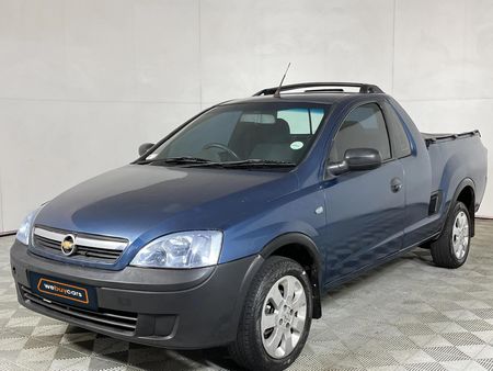 2011-Opel-Corsa-Utility-14-Club_0