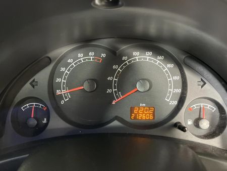 2011-Opel-Corsa-Utility-14-Club_6