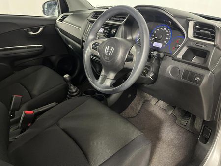 2017-Honda-Brio-12-Comfort_10