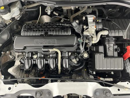 2017-Honda-Brio-12-Comfort_13
