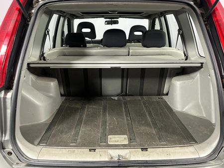 2005-Nissan-X-Trail-25-SE_13