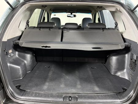2009-Hyundai-Tucson-20-GLS_14