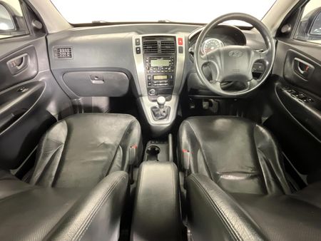 2009-Hyundai-Tucson-20-GLS_6
