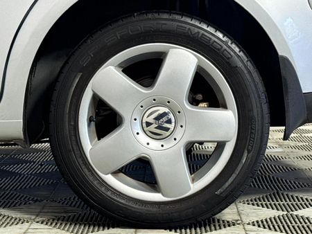 2008-Volkswagen-Polo-Classic-19-TDI-Highline_17
