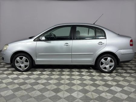 2008-Volkswagen-Polo-Classic-19-TDI-Highline_5