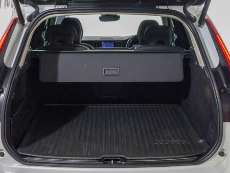 2023-Volvo-XC60-B5-Ultimate-Bright-Geartronic-AWD_15