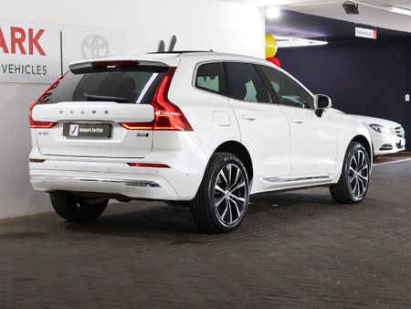 2023-Volvo-XC60-B5-Ultimate-Bright-Geartronic-AWD_8