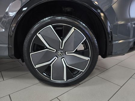 2026-Volkswagen-Tiguan-14TSI-R-Line_5