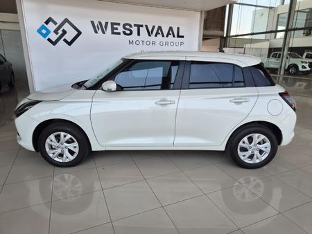 2026-Suzuki-Swift-12-GL_9