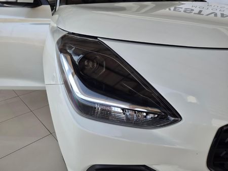 2026-Suzuki-Swift-12-GL_3