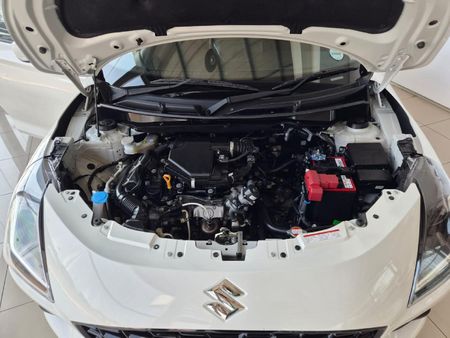 2026-Suzuki-Swift-12-GL_8
