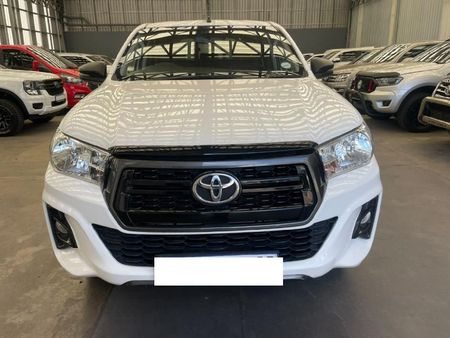 2018-Toyota-Hilux-24-GD-6-Raised-Body-SRX-Auto-Double-Cab_1