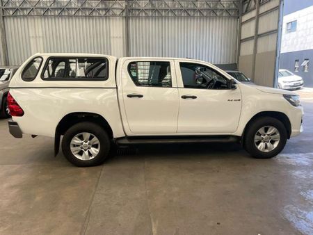 2018-Toyota-Hilux-24-GD-6-Raised-Body-SRX-Auto-Double-Cab_3