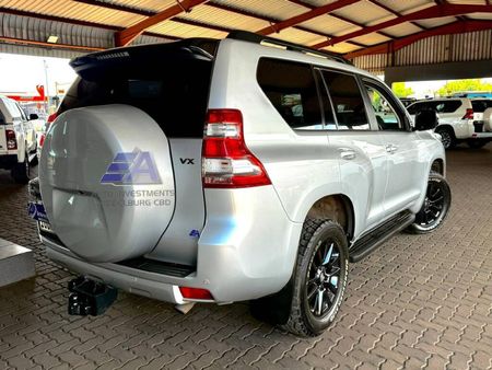 2014-Toyota-Land-Cruiser-Prado-30-TDI-VX-Auto_1