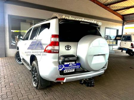 2014-Toyota-Land-Cruiser-Prado-30-TDI-VX-Auto_3