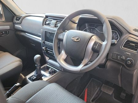 2026-Mahindra-Pik-Up-22-mHawk-S11-Auto-Double-Cab_12