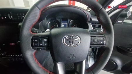 2026-Toyota-Fortuner-28GD-6-4x4-GR-S-Auto_7