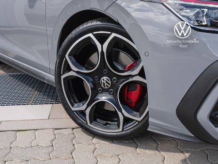 2026-Volkswagen-Golf-8-GTI-20-TSI-DSG_11
