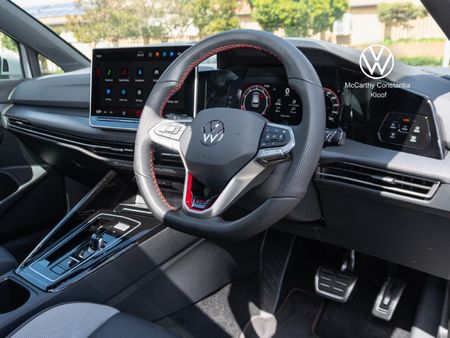 2026-Volkswagen-Golf-8-GTI-20-TSI-DSG_17