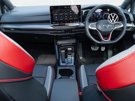 2026-Volkswagen-Golf-8-GTI-20-TSI-DSG_23