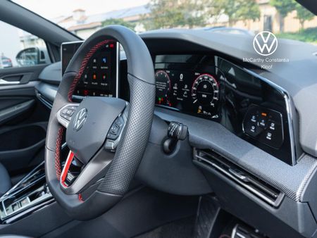 2026-Volkswagen-Golf-8-GTI-20-TSI-DSG_25