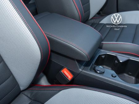 2026-Volkswagen-Golf-8-GTI-20-TSI-DSG_26