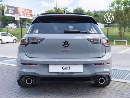 2026-Volkswagen-Golf-8-GTI-20-TSI-DSG_5