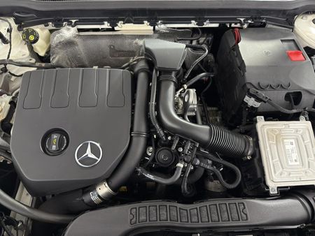 2019-Mercedes-Benz-A-Class-A-200-Auto_13