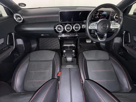 2019-Mercedes-Benz-A-Class-A-200-Auto_6