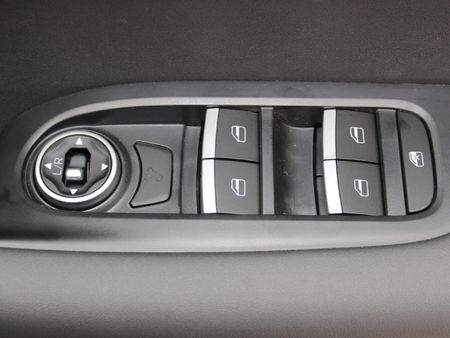 2026-Chery-Tiggo-Cross-15-Lit_24