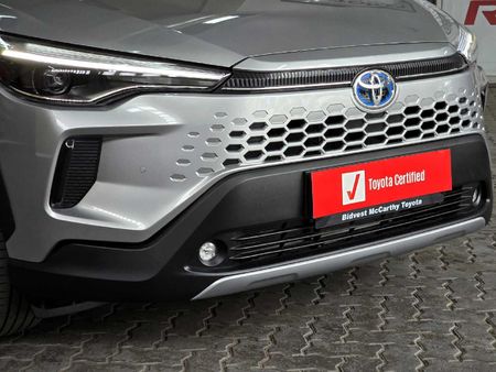 2026-Toyota-Corolla-Cross-18-XS-Hybrid_15