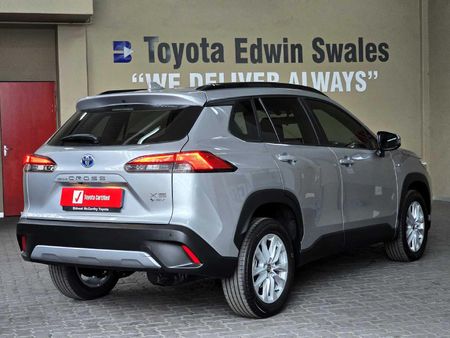 2026-Toyota-Corolla-Cross-18-XS-Hybrid_20