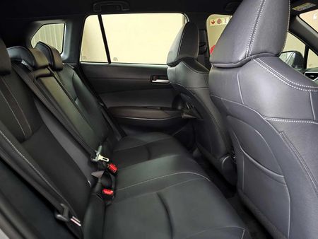 2026-Toyota-Corolla-Cross-18-XS-Hybrid_7