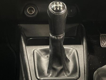 2022-Toyota-Starlet-15-XI_11
